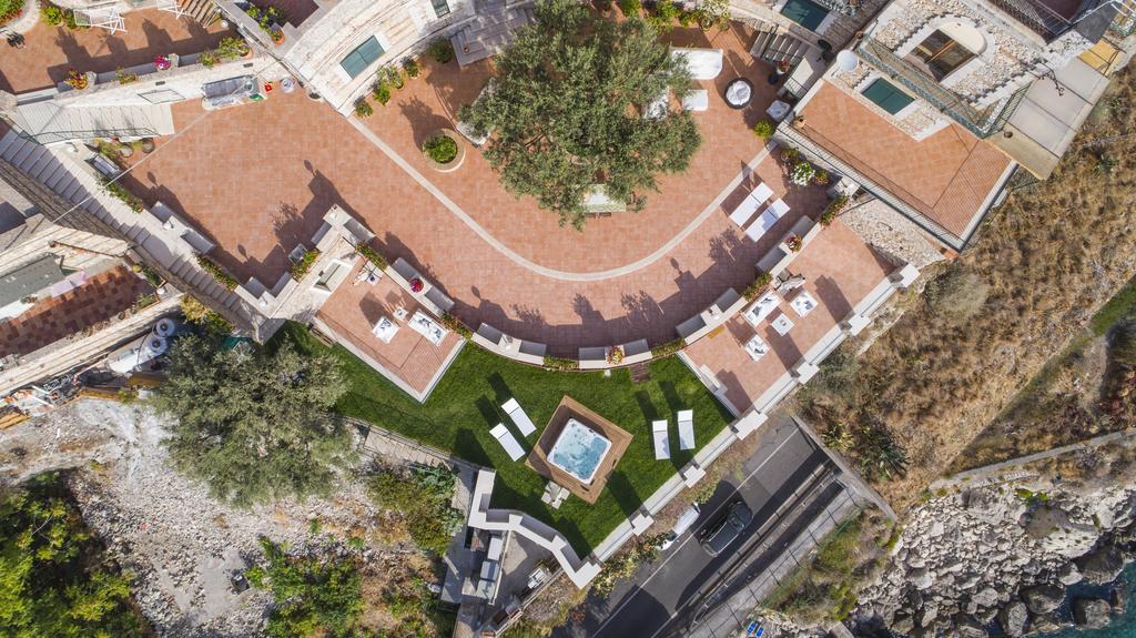 Sparviero Luxury Suites Taormina Exteriör bild